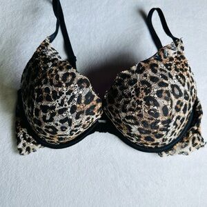 PINK Victoria's Secret Leopard Print Bra 34C Front Closure